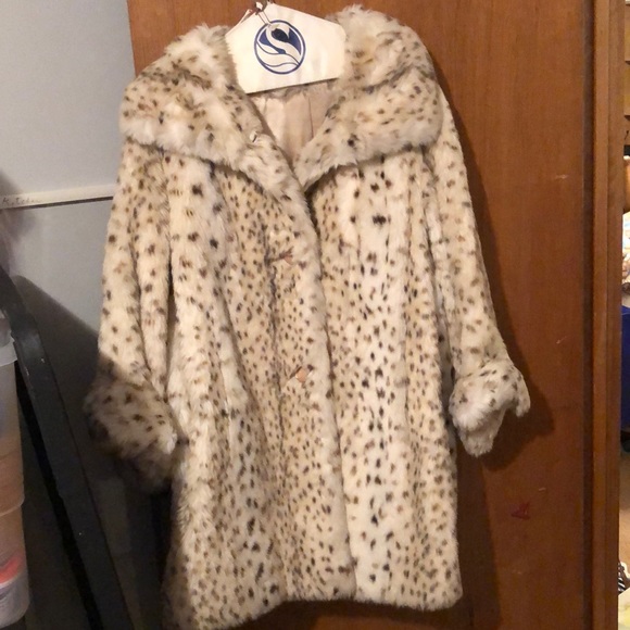 Jackets & Blazers - Vintage Faux Fur coat